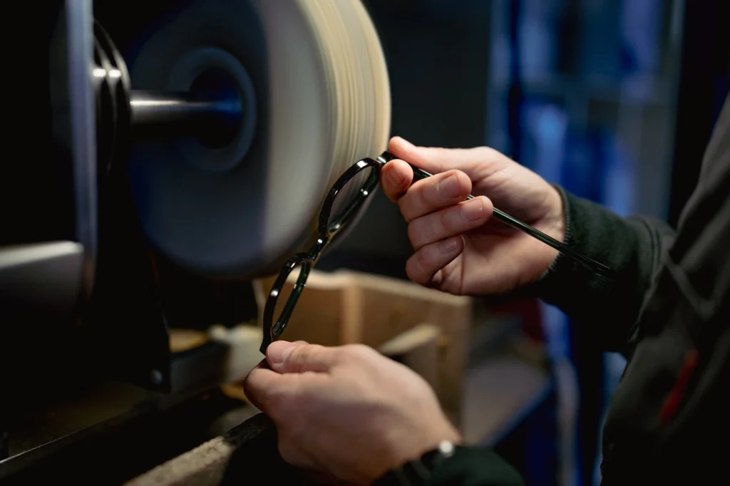 atelier phase 10 des etapes de fabrication le touret final phase de polissage