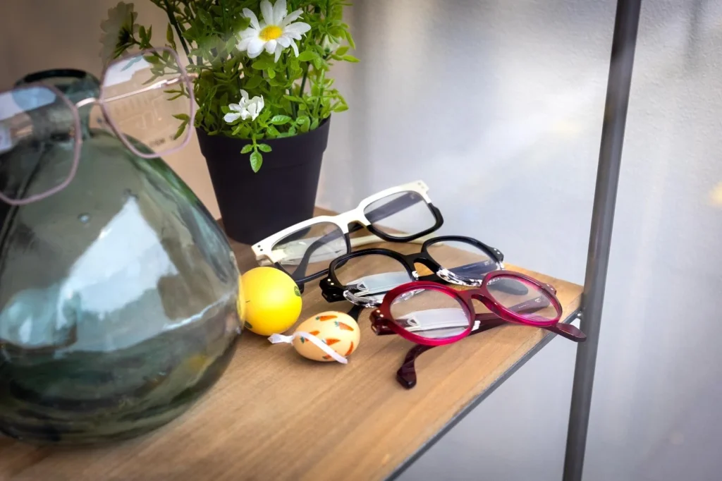 vitrine de la boutique distributeur l'opticien la madeleine